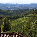 Cascina Alberta Winery & - مزرعة للإقامة *