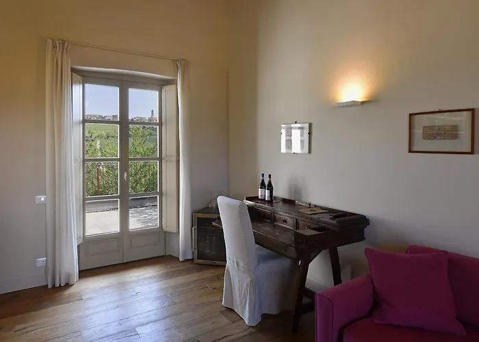 Cascina Alberta Winery & - Bauernhof Treiso