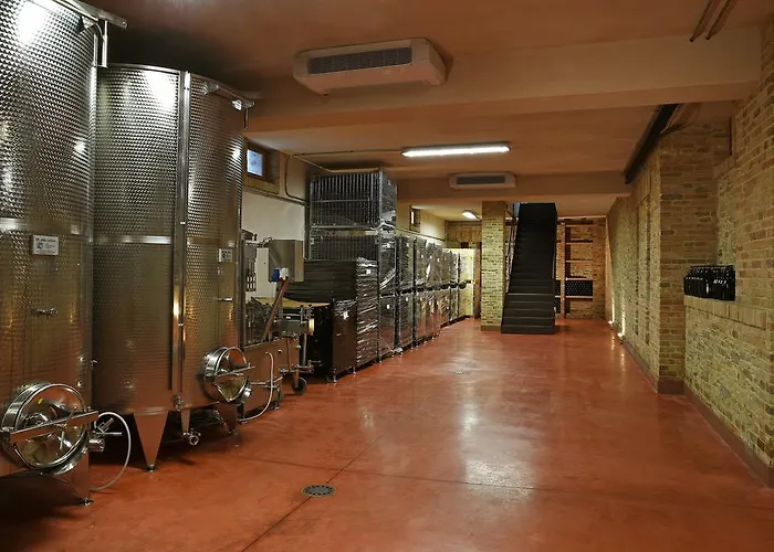 Cascina Alberta Winery & - *